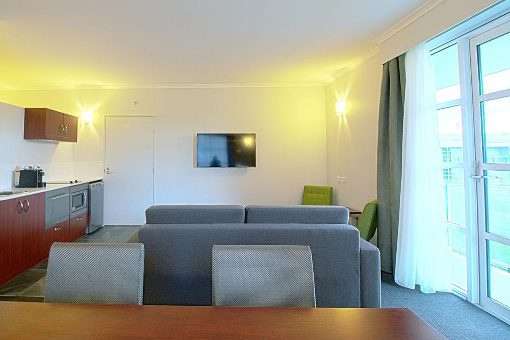 Abode Narrabundah Hotel Canberra Bagian luar foto